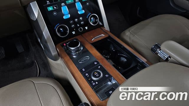 Land Rover Range Rover 2018 — Фото 9/20