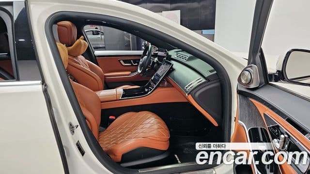 Mercedes-Benz S-Class 2022 — Photo 7/20