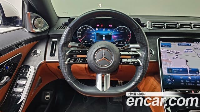 Mercedes-Benz S-Class 2022 — Photo 13/20