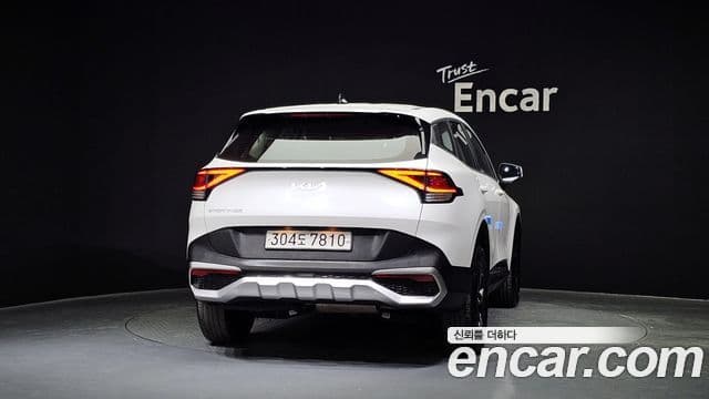 Kia Sportage 2022 — ფოტო 4/20