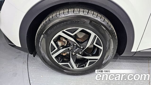 Kia Sportage 2022 — ფოტო 5/20