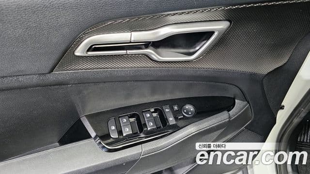 Kia Sportage 2022 — ფოტო 14/20