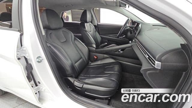 Hyundai Avante 2021 — ფოტო 11/20