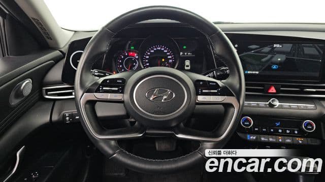 Hyundai Avante 2021 — ფოტო 14/20