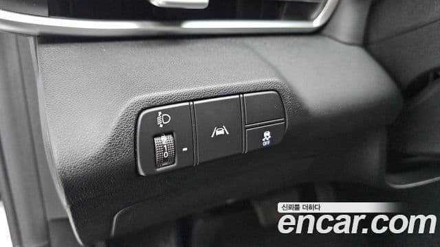 Hyundai Avante 2021 — ფოტო 18/20