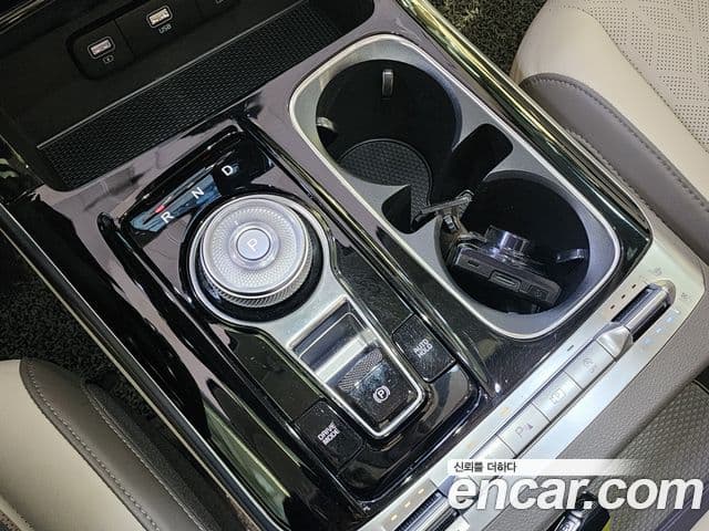 Kia Carnival 2021 — Şəkil 8/20