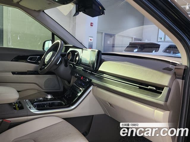 Kia Carnival 2021 — Şəkil 16/20