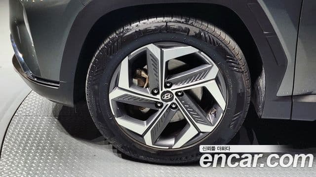 Hyundai The New Tucson 2021 — Фото 5/20