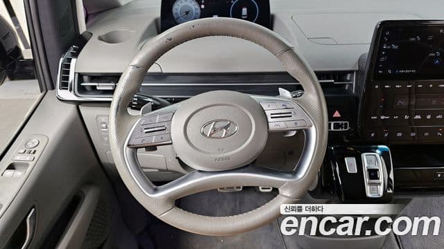 Hyundai Staria 2022 — Şəkil 13/20