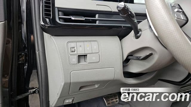 Hyundai Staria 2022 — Şəkil 16/20