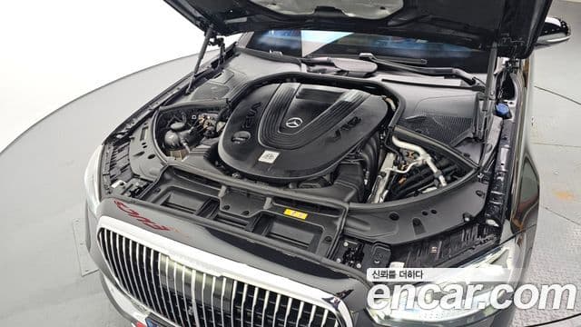 Mercedes-Benz S-Class 2022 — Фото 6/20