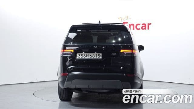 Land Rover Discovery 5 2018 — Şəkil 3/20