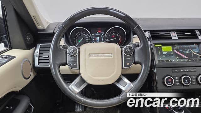 Land Rover Discovery 5 2018 — Şəkil 9/20