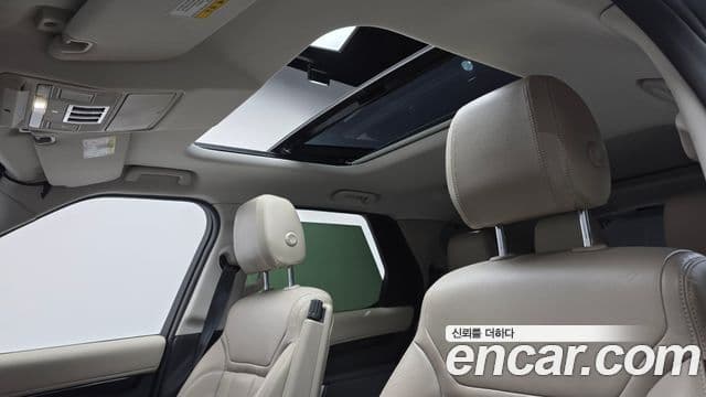 Land Rover Discovery 5 2018 — Şəkil 19/20