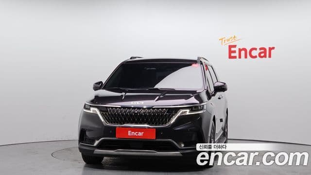Kia Carnival 2023 — ფოტო 3/20