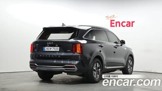 Kia Sorento 2022 — Фото 2/20