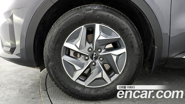 Kia Sorento 2022 — Фото 5/20