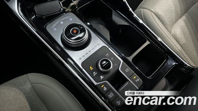 Kia Sorento 2022 — Фото 9/20