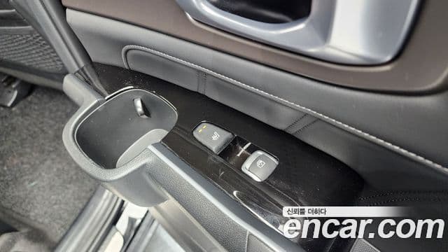 Kia Sorento 2024 — ფოტო 18/20