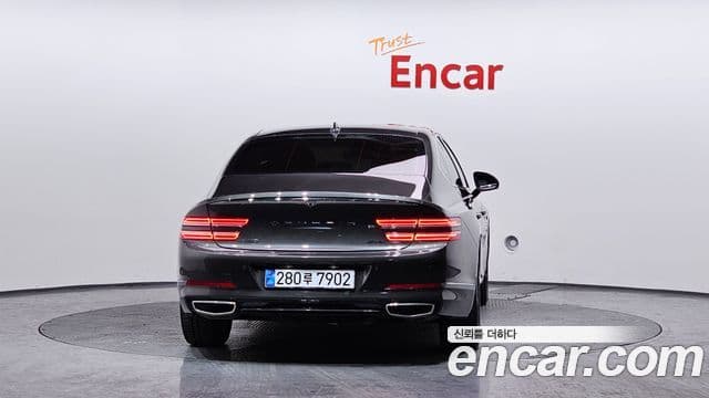 Genesis Electrified G80 2023 — ფოტო 4/20