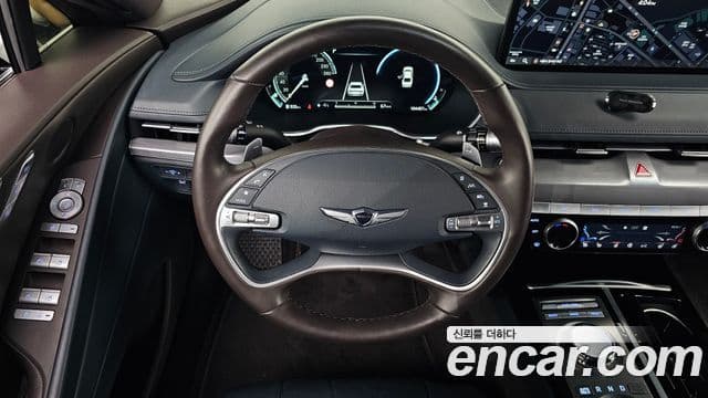 Genesis Electrified G80 2023 — ფოტო 13/20
