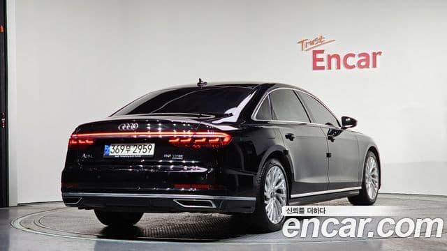 Audi A8 2021 — ფოტო 2/20
