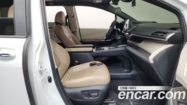 Toyota Sienna 2023 — Şəkil 11/20