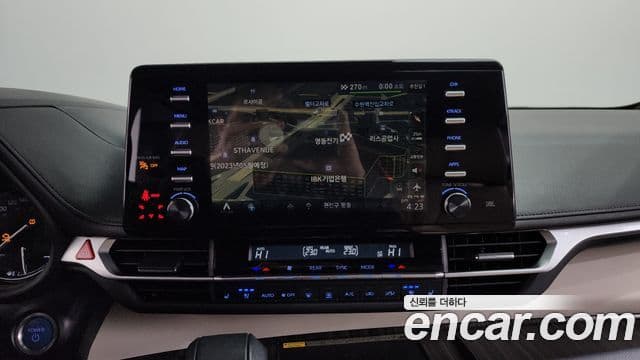 Toyota Sienna 2023 — Şəkil 15/20