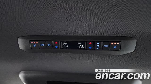 Toyota Sienna 2023 — Şəkil 18/20