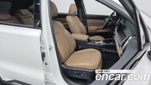 Kia Sorento 2024 — Фото 10/20