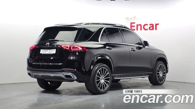 Mercedes-Benz GLE-Class 2023 — ფოტო 2/20