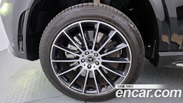 Mercedes-Benz GLE-Class 2023 — ფოტო 5/20