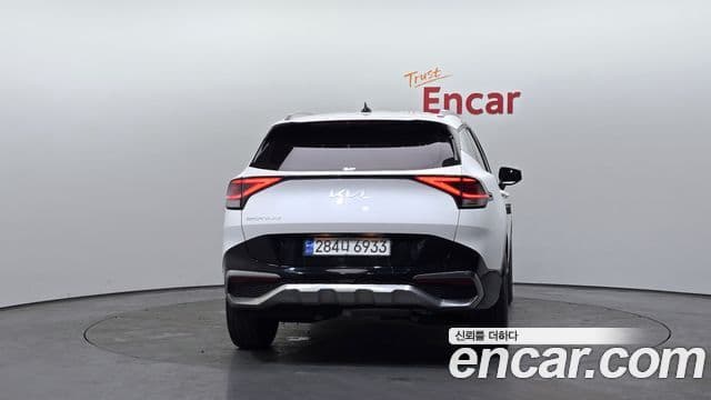 Kia Sportage 2023 — ფოტო 4/20