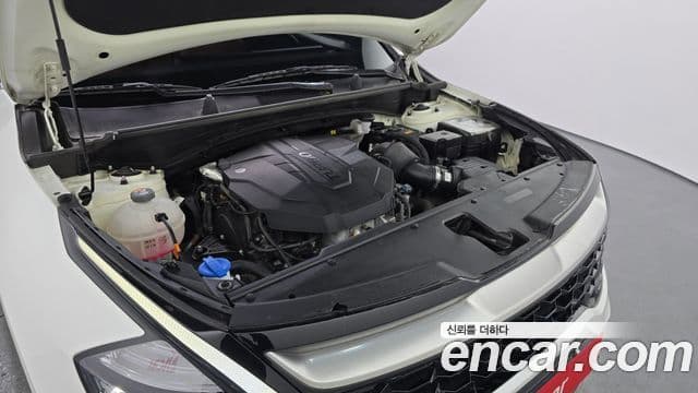 Kia Sportage 2023 — ფოტო 6/20