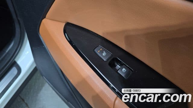 Kia Sportage 2023 — ფოტო 19/20