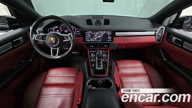 Porsche Cayenne 2022 — Photo 15/20