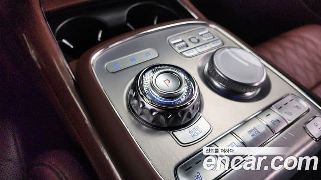 Genesis G90 2022 — ფოტო 7/20