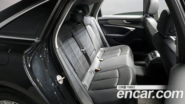 Audi A6 2019 — ფოტო 12/20