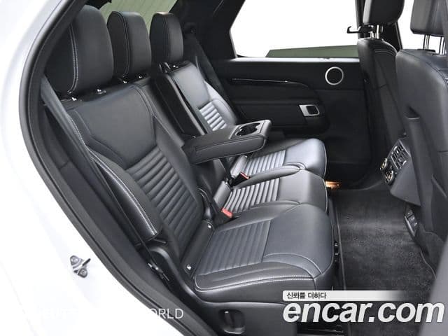 Land Rover Discovery 5 2024 — Şəkil 17/20