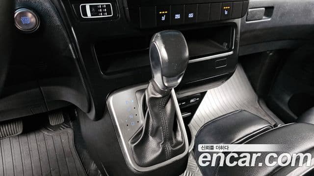 Hyundai Staria 2022 — Şəkil 9/20