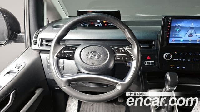 Hyundai Staria 2022 — Şəkil 13/20