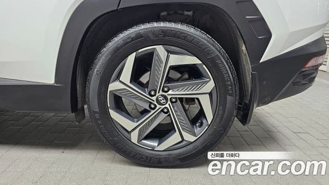 Hyundai Tucson Hybrid 2020 — Photo 5/20