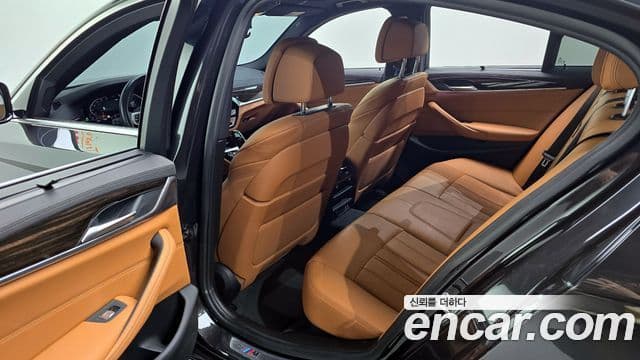 BMW 5 Series 2022 — ფოტო 11/20