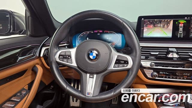 BMW 5 Series 2022 — ფოტო 14/20