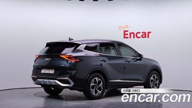 Kia Sportage 2022 — ფოტო 1/20