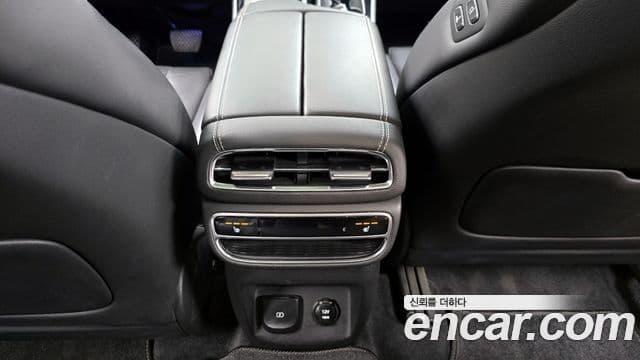 Genesis GV80 2020 — Şəkil 19/20