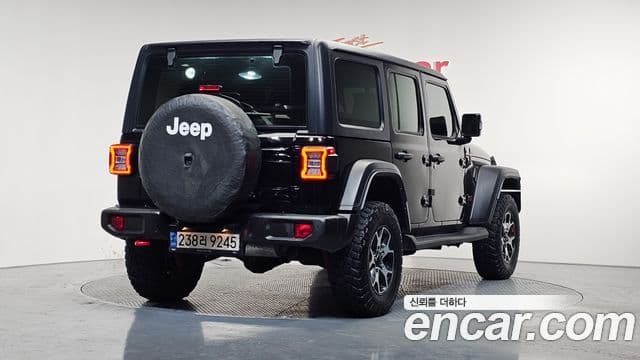 Jeep Wrangler 2022 — Фото 2/20