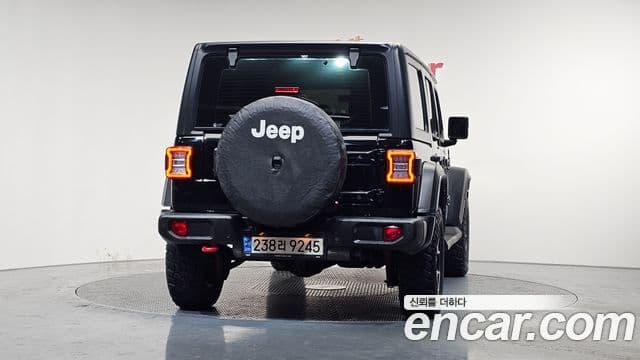Jeep Wrangler 2022 — Фото 4/20