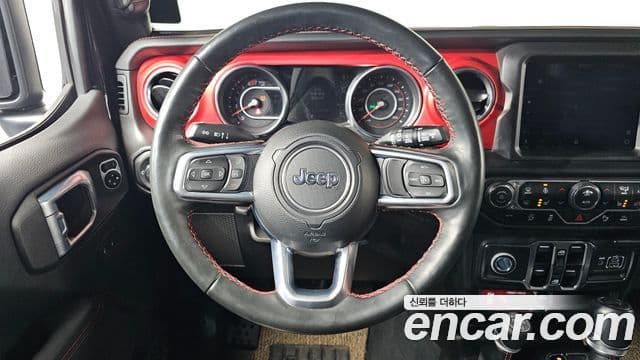 Jeep Wrangler 2022 — Фото 13/20