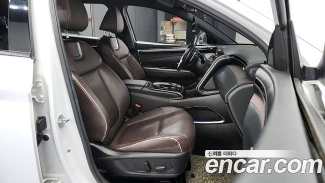 Hyundai Tucson Hybrid 2022 — ფოტო 18/20